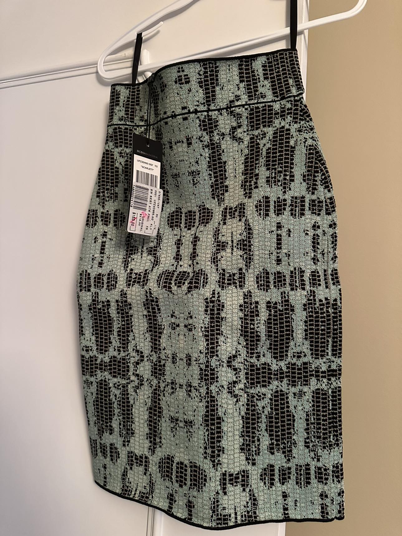 BNWT BCBG Bandage Skirt image indicator(2)