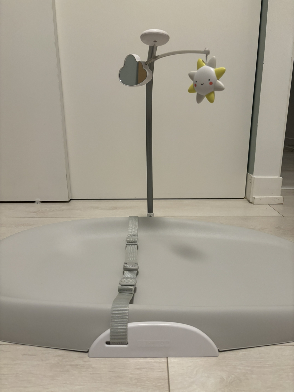 Skip Hop baby changing pad image indicator(2)