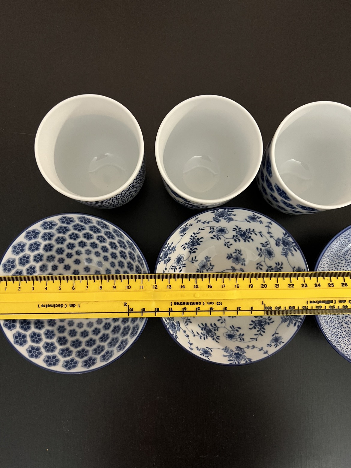 Brand new set of 10 bowls + more FREE bowls and plates image indicator(9)