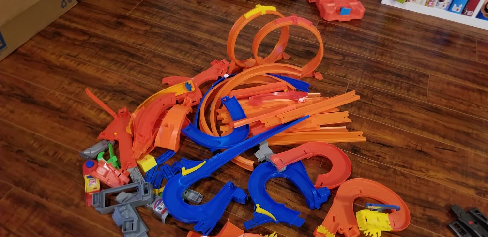 ASSORTED HOTWHEEL TRACKS listed - photo 2