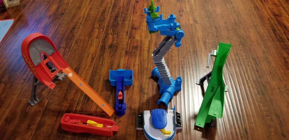 ASSORTED HOTWHEEL TRACKS listed - photo 4
