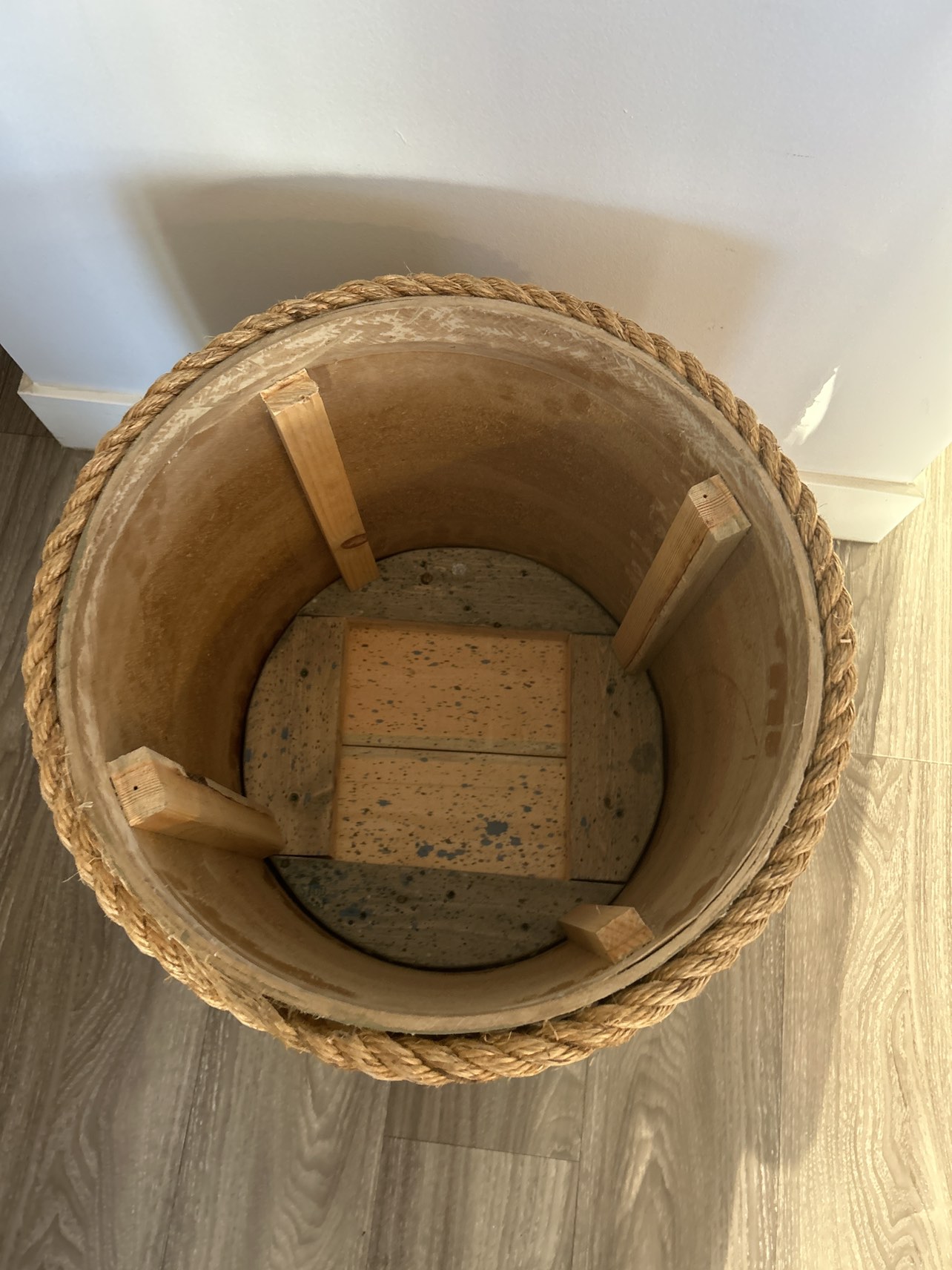 Coffee or end table with storage - photo 4