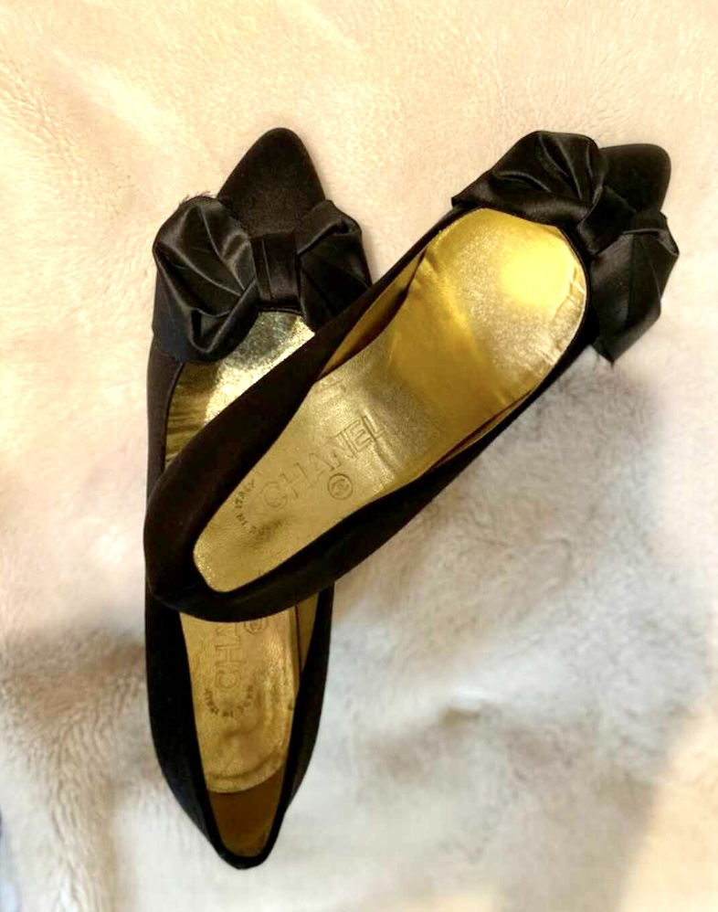 Chanel pumps 🎁