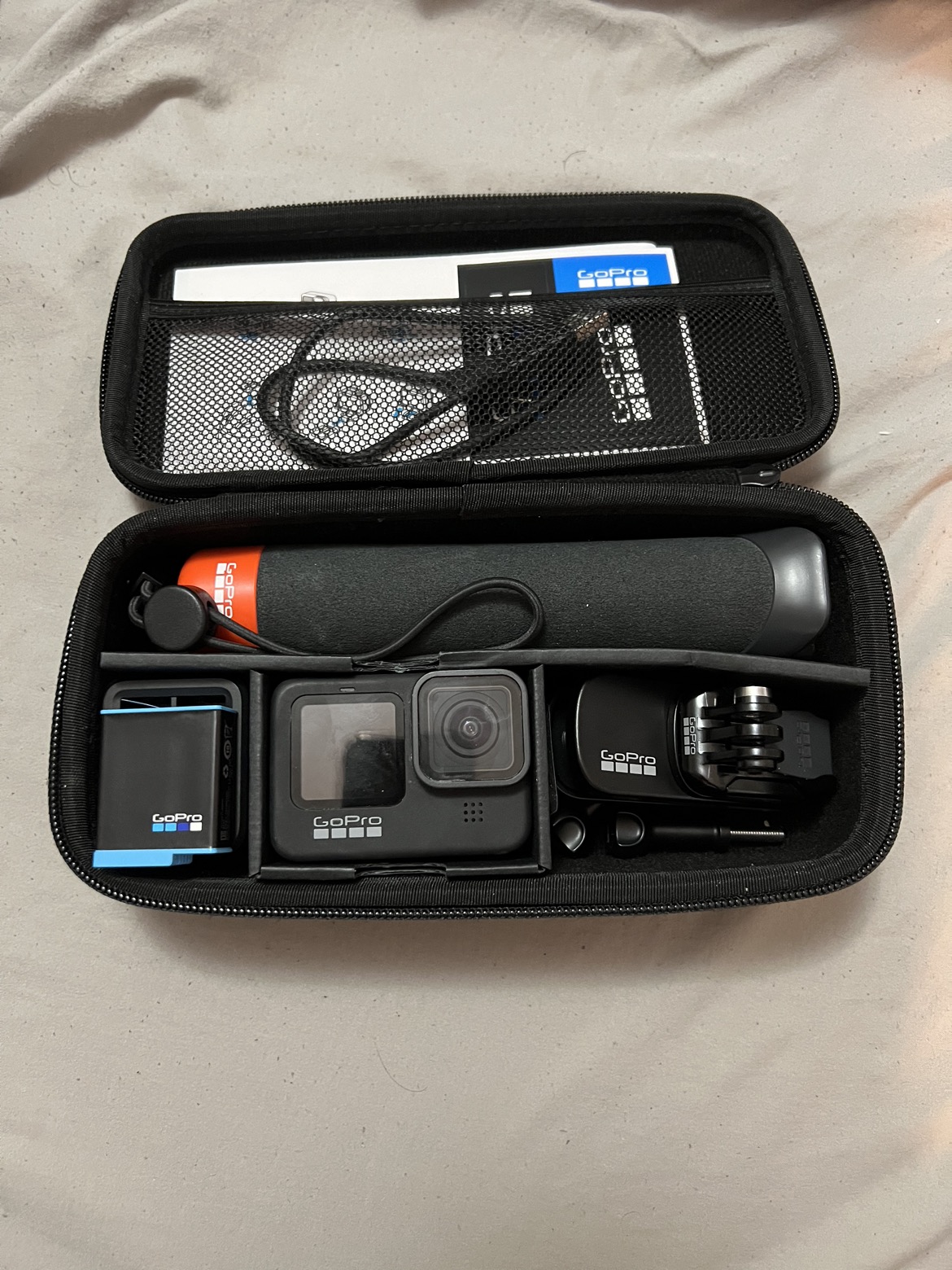 GOPRO HERO 9 BLACK + 32GB SD CARD + ACCESSORIES