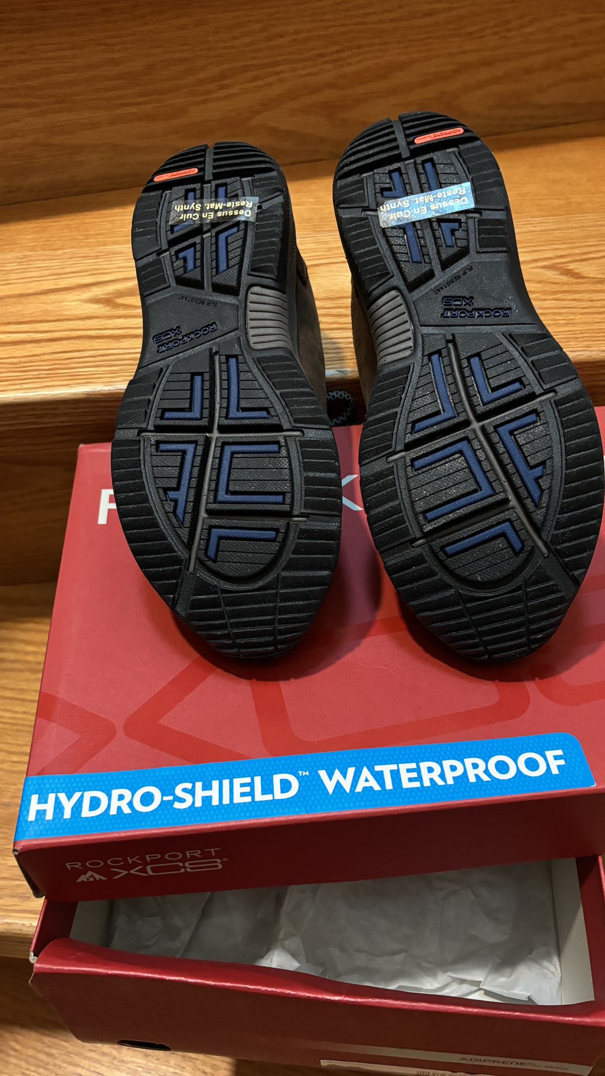 NIB Ladies hiking shoes - photo 4