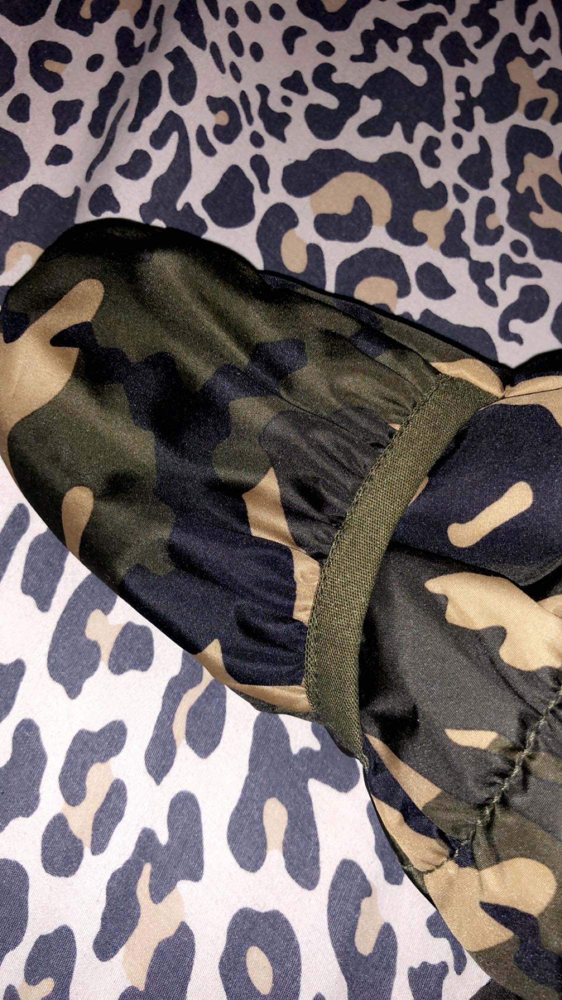 OLD NAVY Newborn snowsuit 0-3 months - photo 3