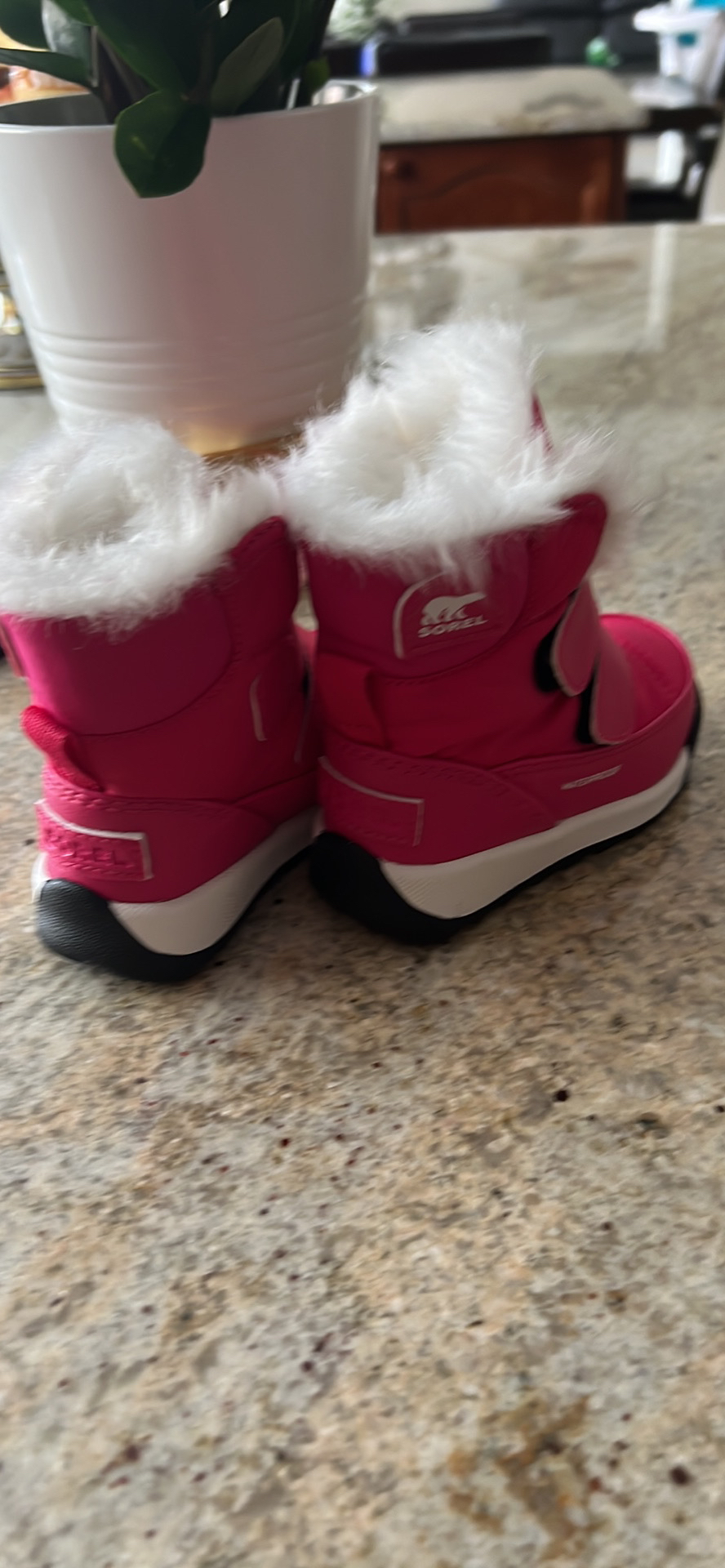 Size 5 baby girl / toddler snow boots - photo 5