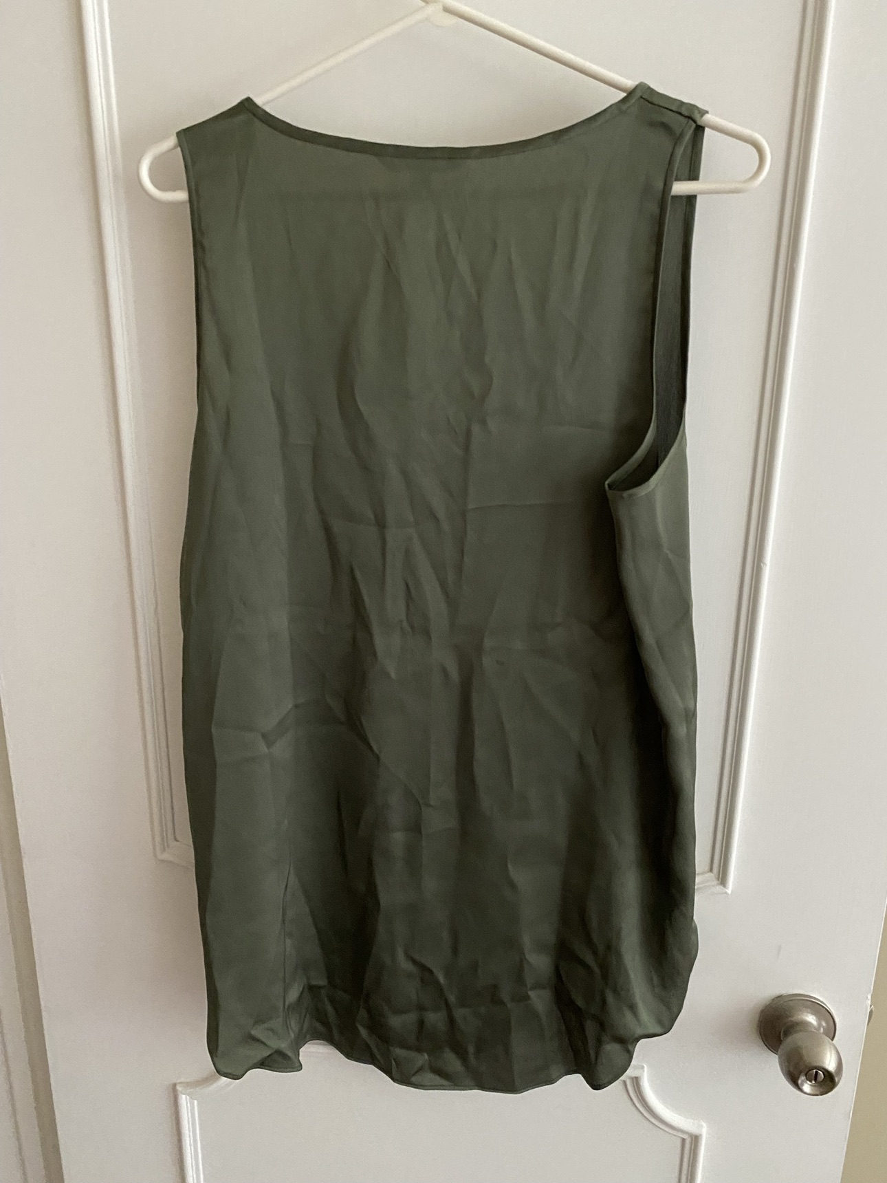 BNWT Banana Republic Top image indicator(3)