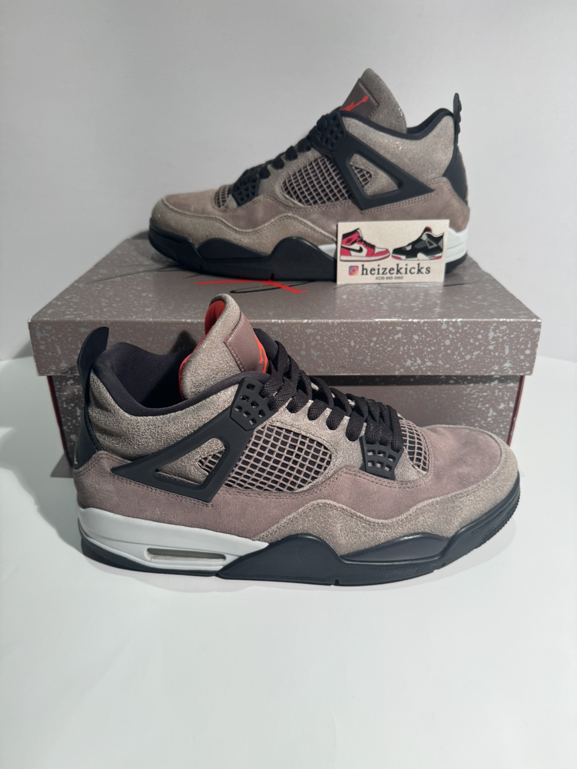 Air Jordan 4 Taupe Haze size 10 image indicator(2)