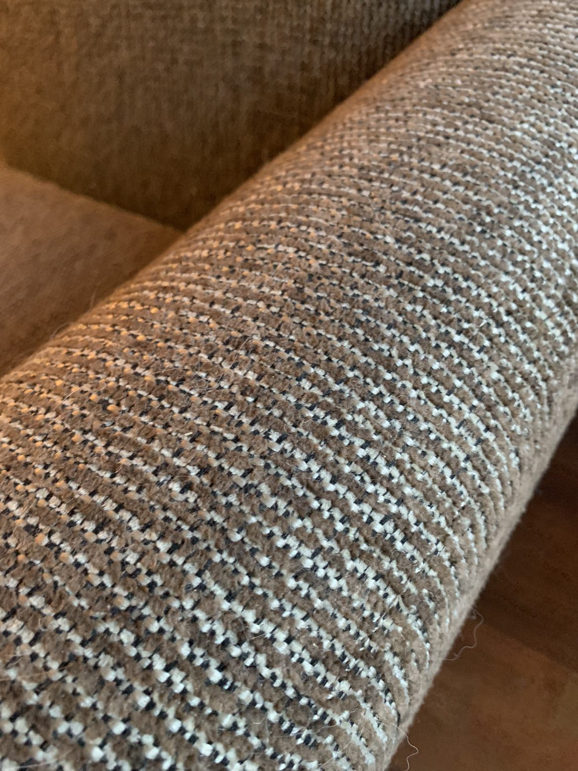 Couch - great condition - photo 3