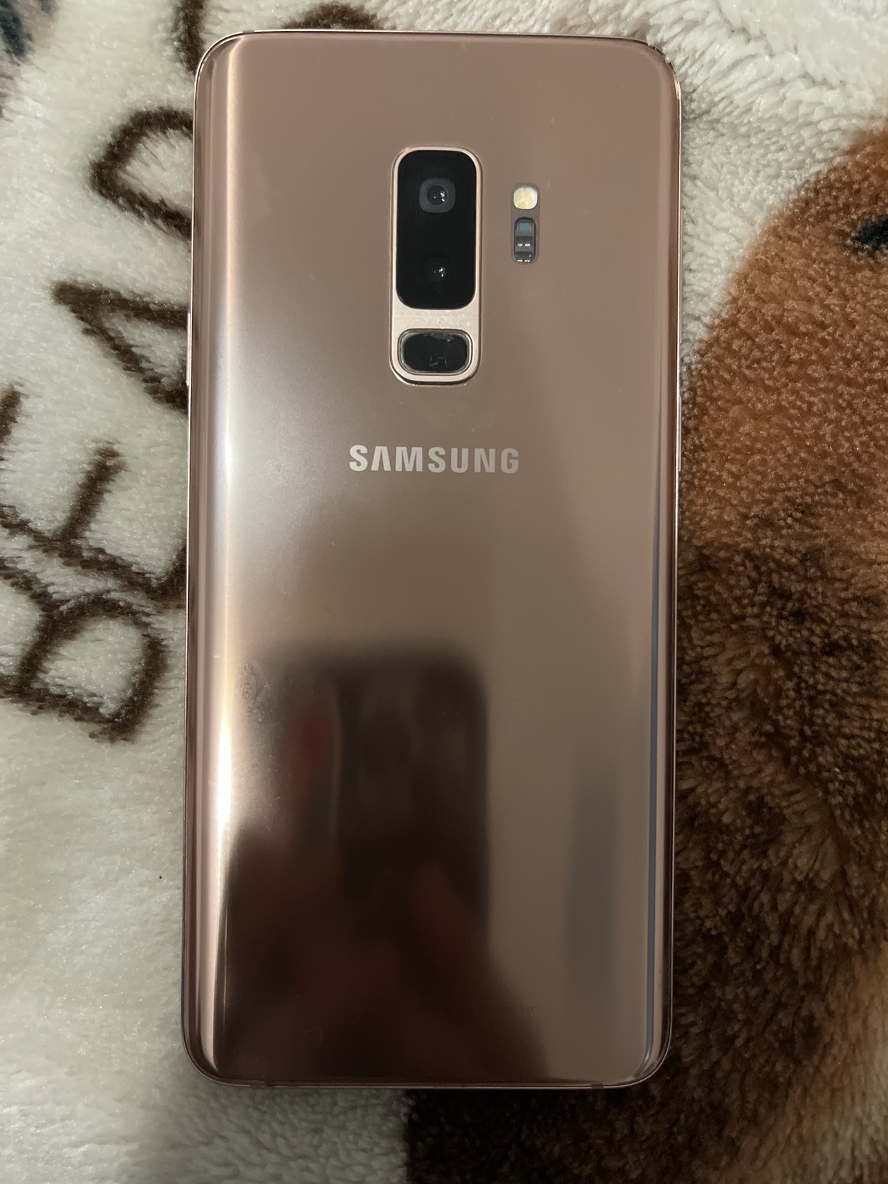 Samsung s9+ needs to be repaired thumbnail