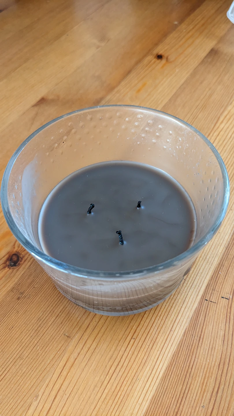 amber scent candle