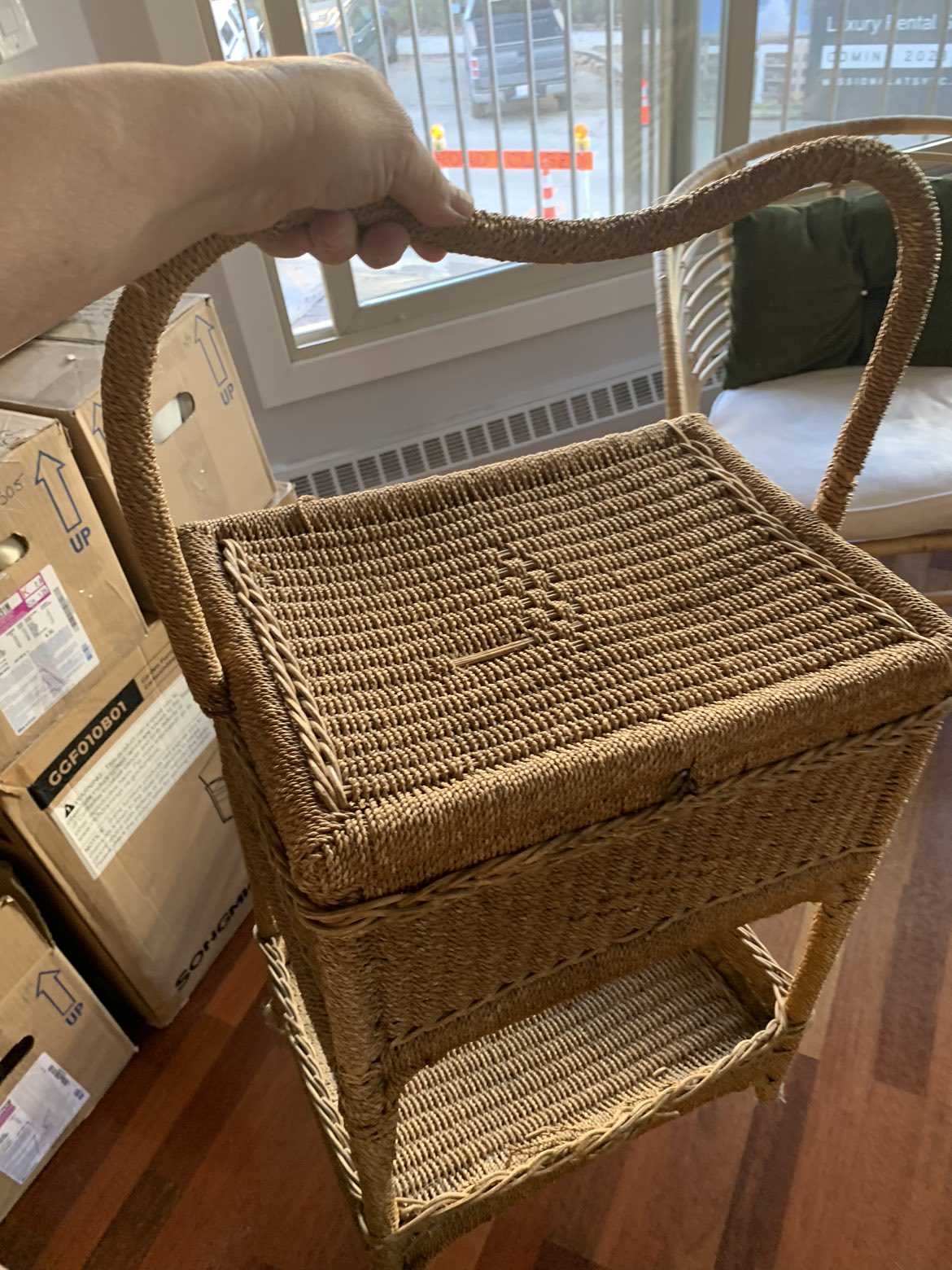 Wicker stand - photo 3