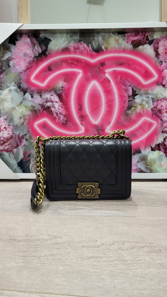 hand bag thumbnail
