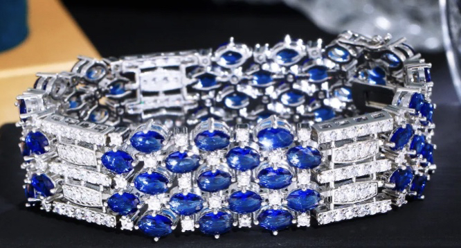 Perfect for  🎁 Brand new cubic zirconia bracelets
