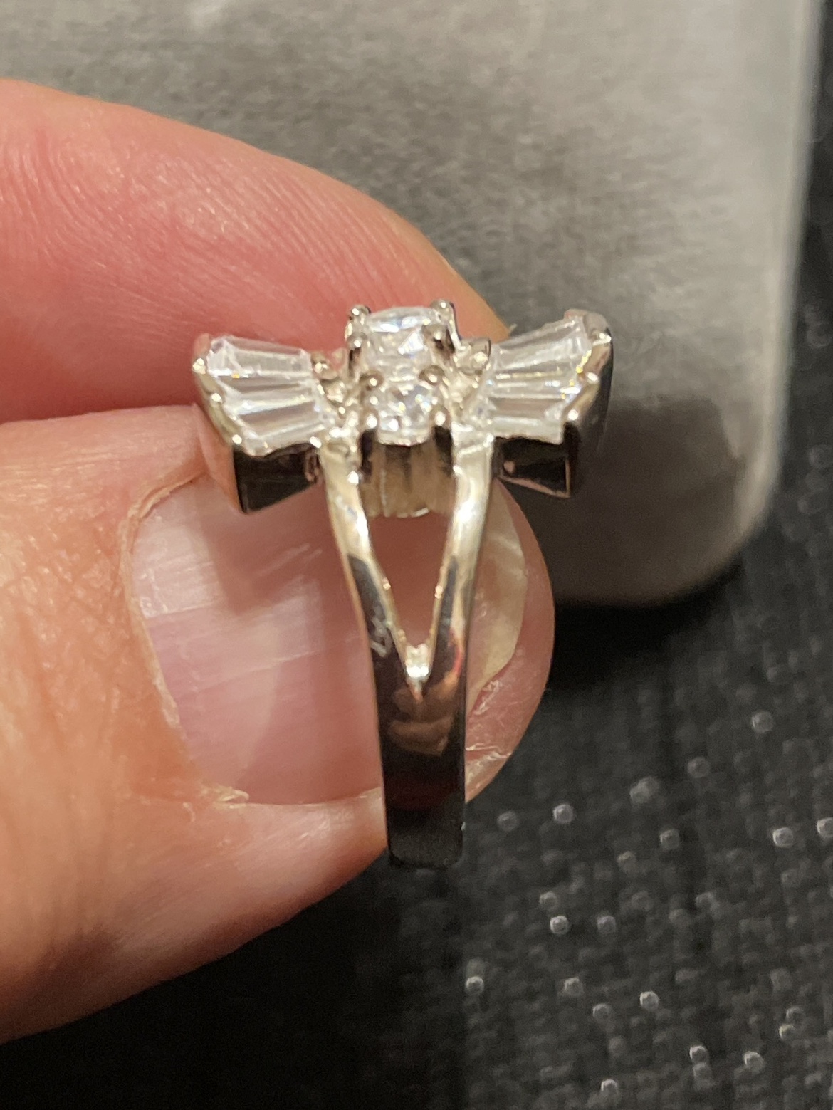 Beautiful Baguette 925 Silver image indicator(2)