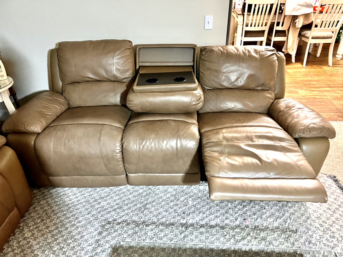 Two Leather Recliners - photo 3