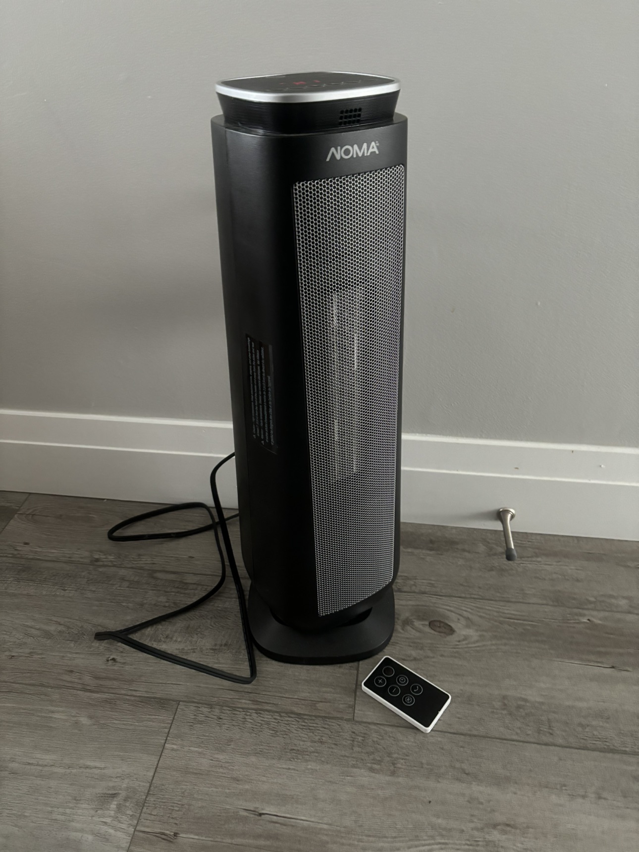 Space Heater Rotating with Remote - photo 4