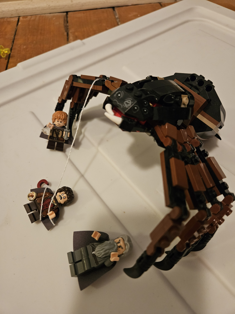 Lego Lord of the Rings 9470 image indicator(2)