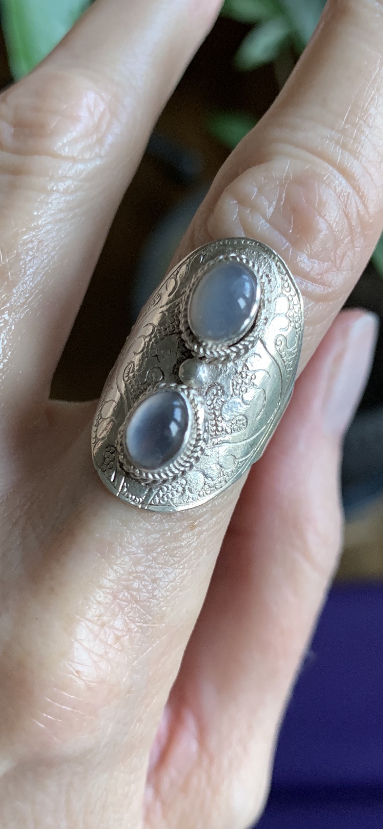 Vintage 1970’s Sterling Silver 2 Moonstone Ring image indicator(3)