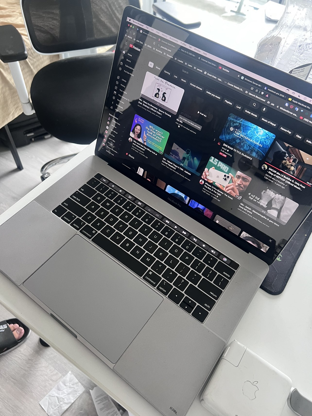 🔥 Macbook Pro 2018 15-inch i7 New  Battery - photo 3
