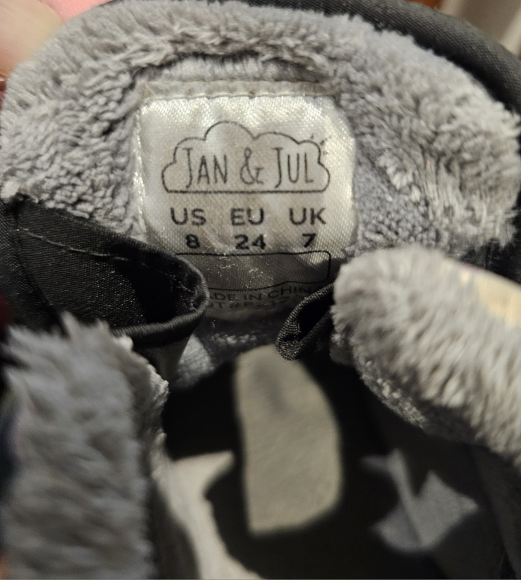 JAN AND JUL Toddler Ankle Boots SIZE US 8 image indicator(5)