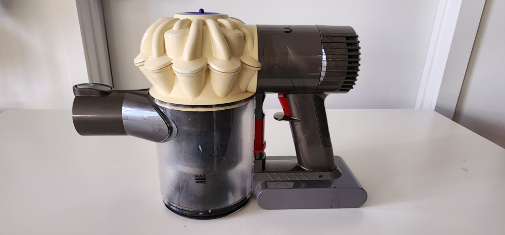Dyson V6 Slim Cordless Stick Vacuum - photo 2