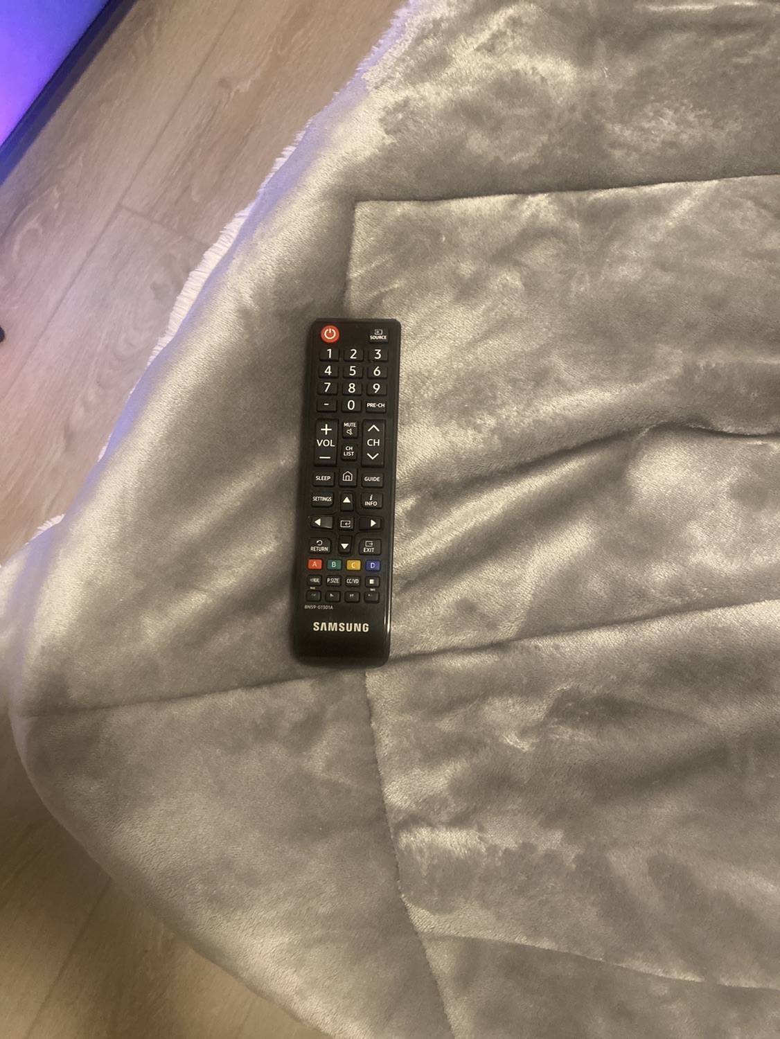 50’’ Samsung smart tv - photo 4