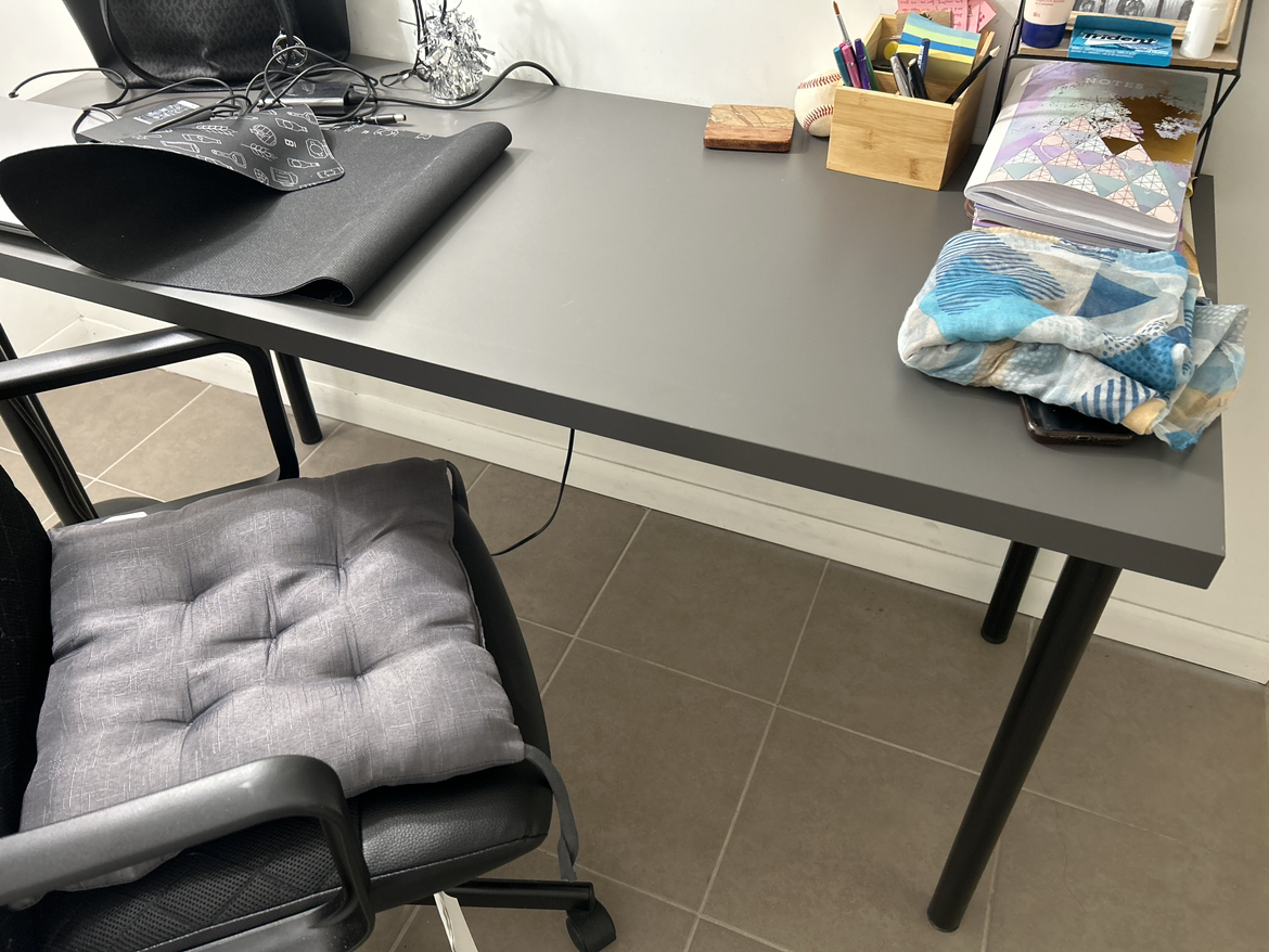 Office table- IKEA
