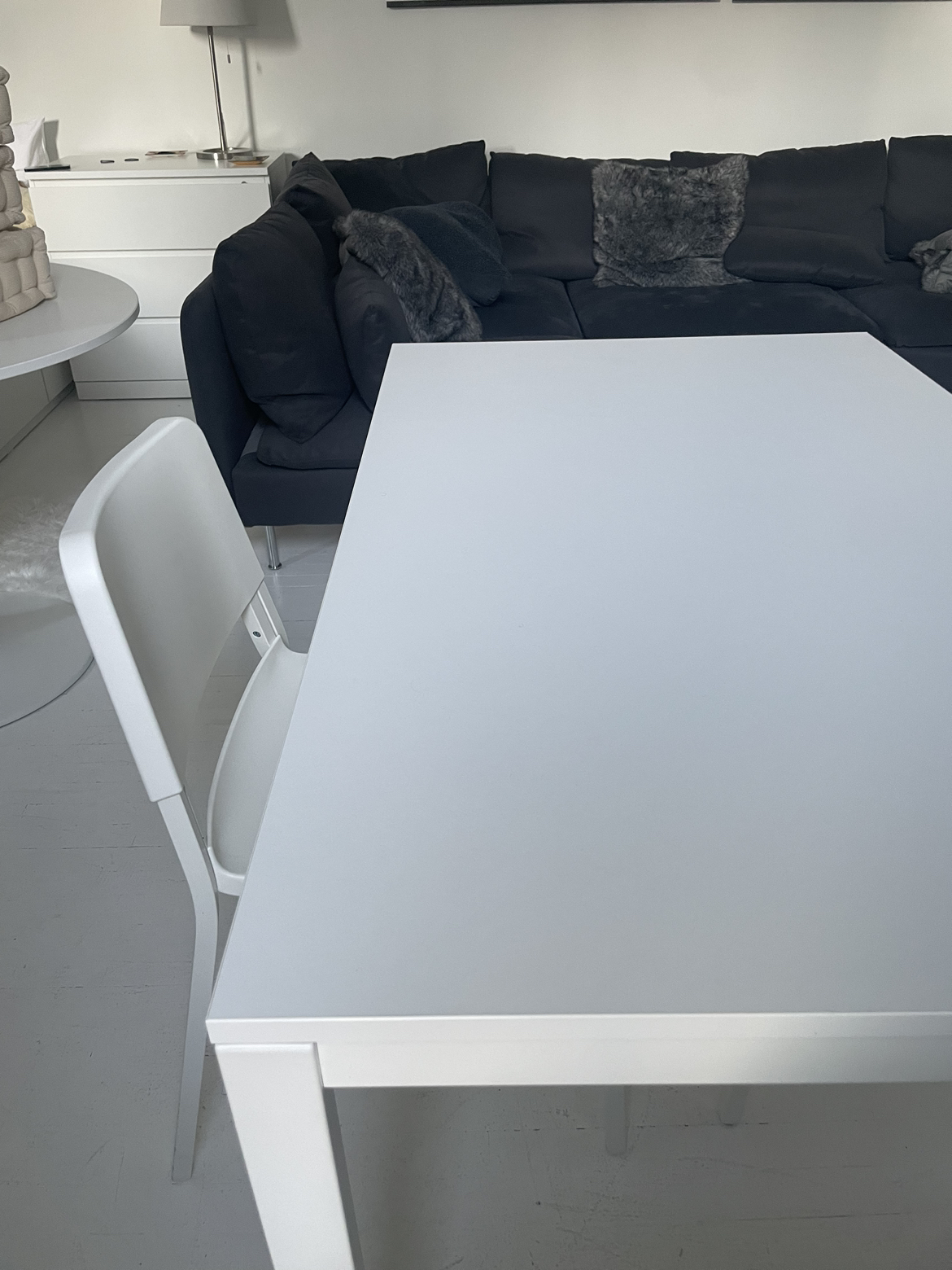 White Dinning Table - photo 2