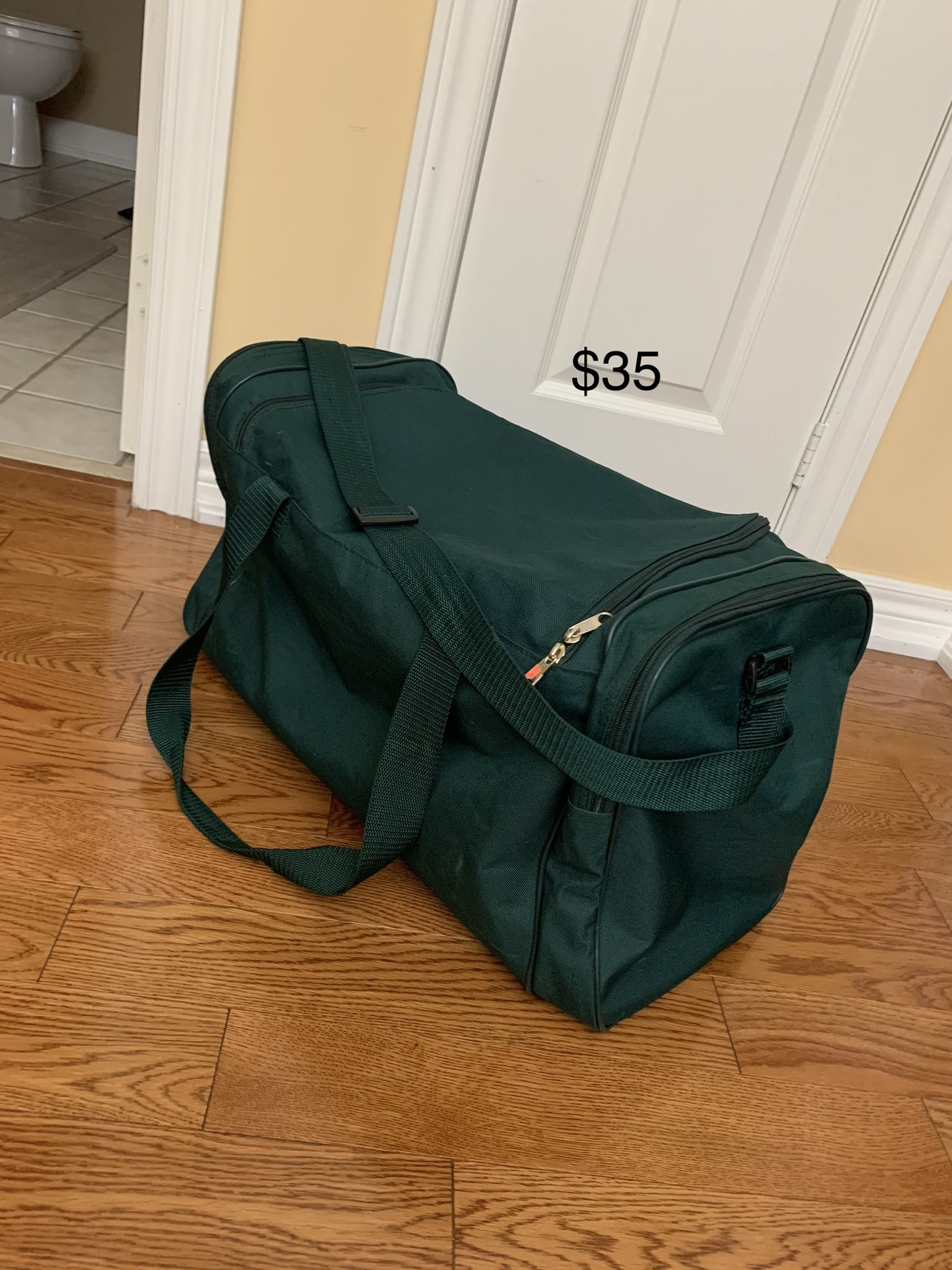 Carry on luggage-duffels bags,laptop bags,tote,purse
