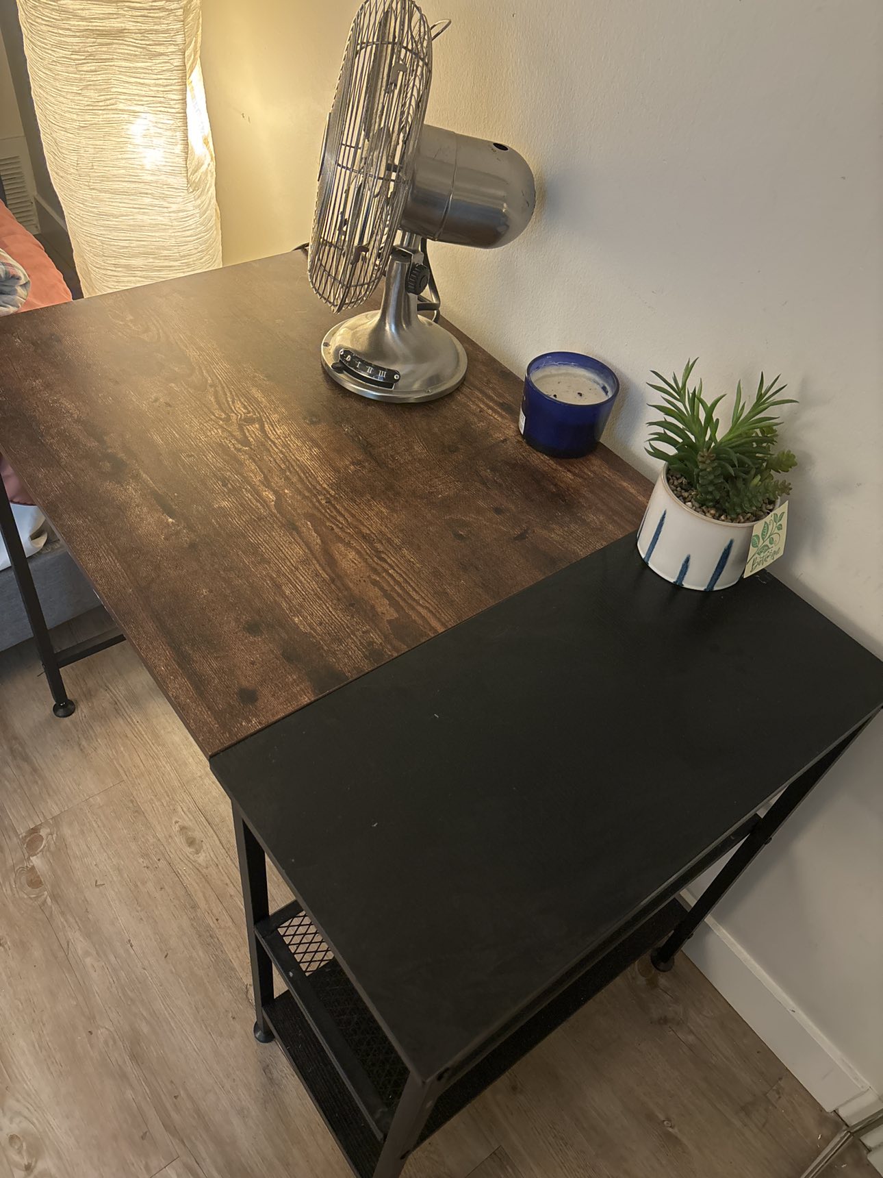 Office Desk - photo 2