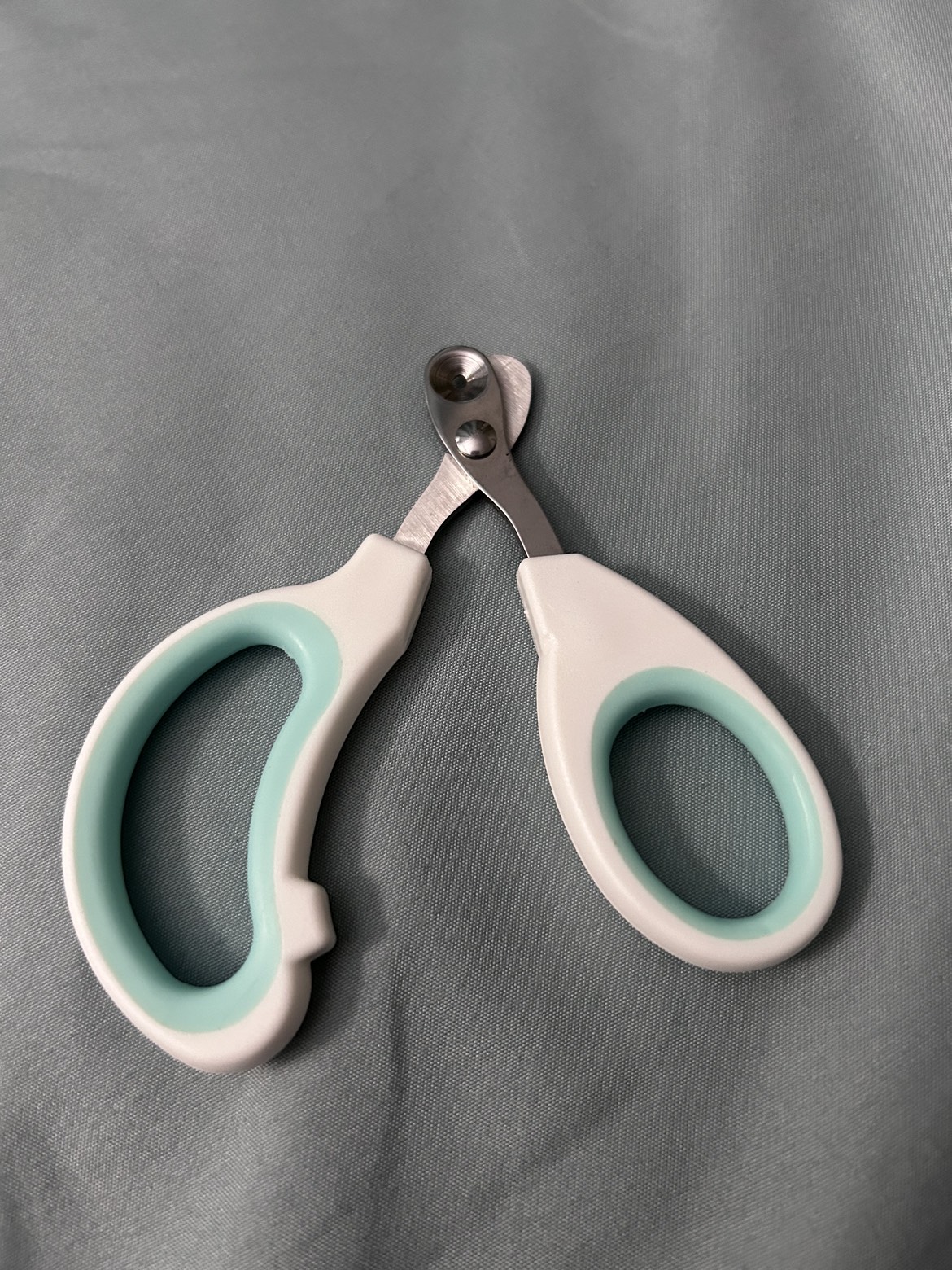small pet nail clipper