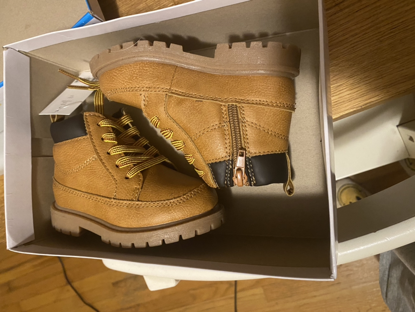Toddler boots size 7 image indicator(5)