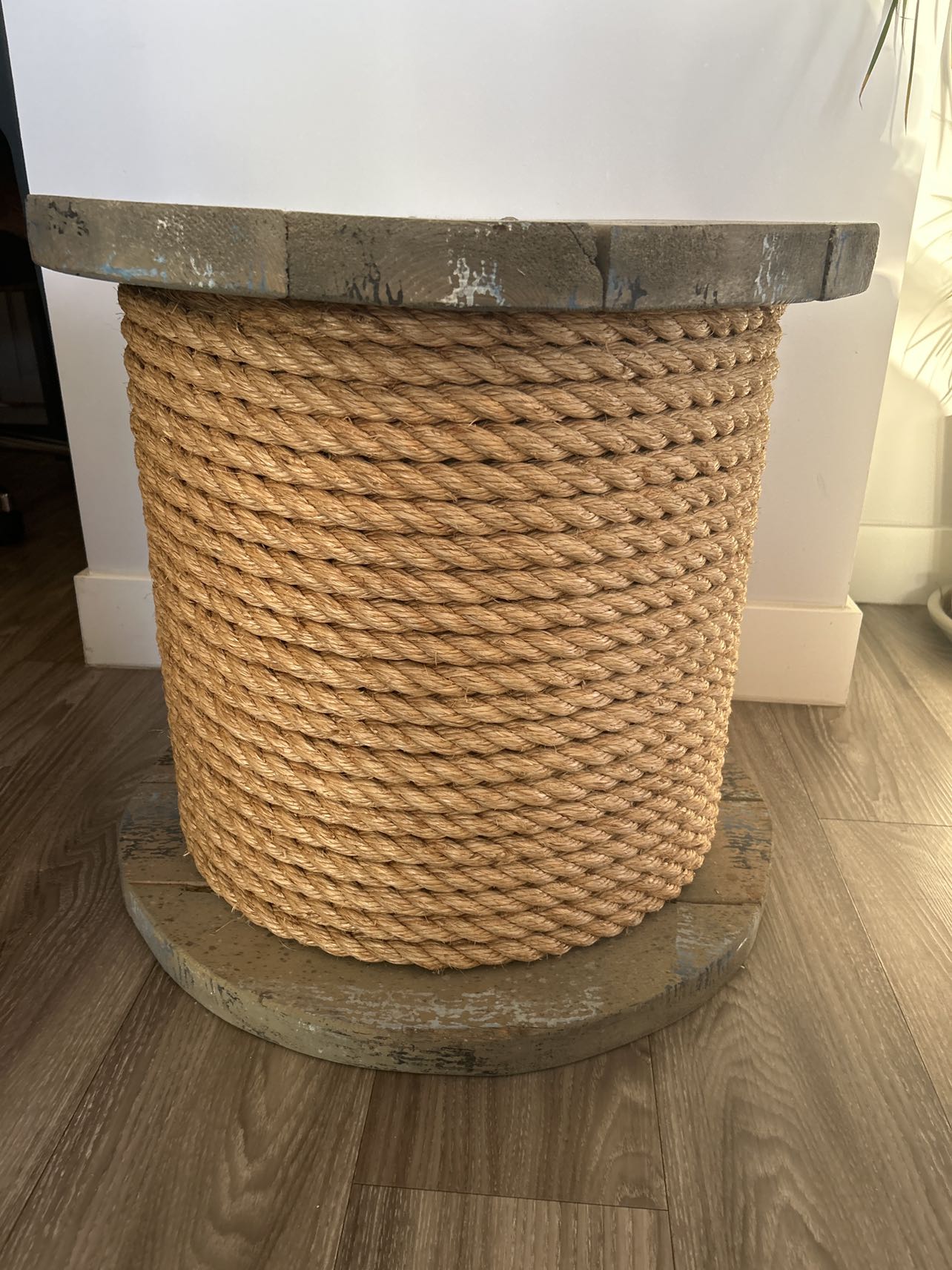Coffee or end table with storage