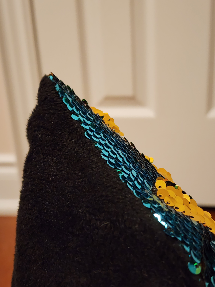 2-sided sequin throw pillow image indicator(3)