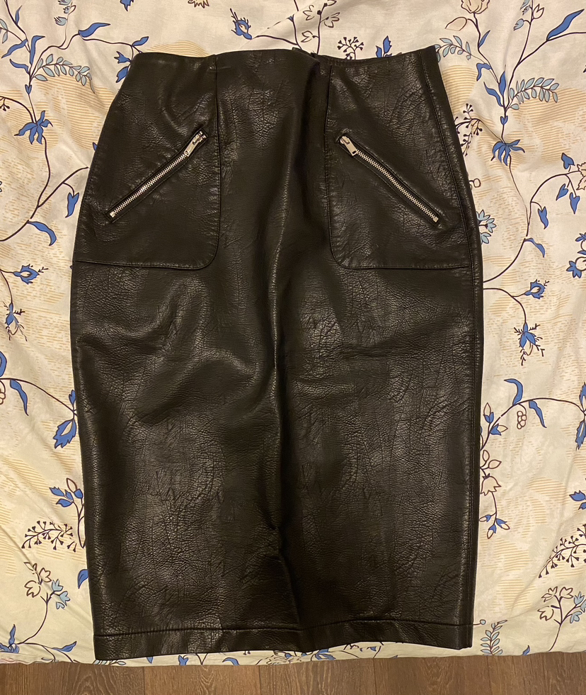 Zara leather skirt image indicator(2)