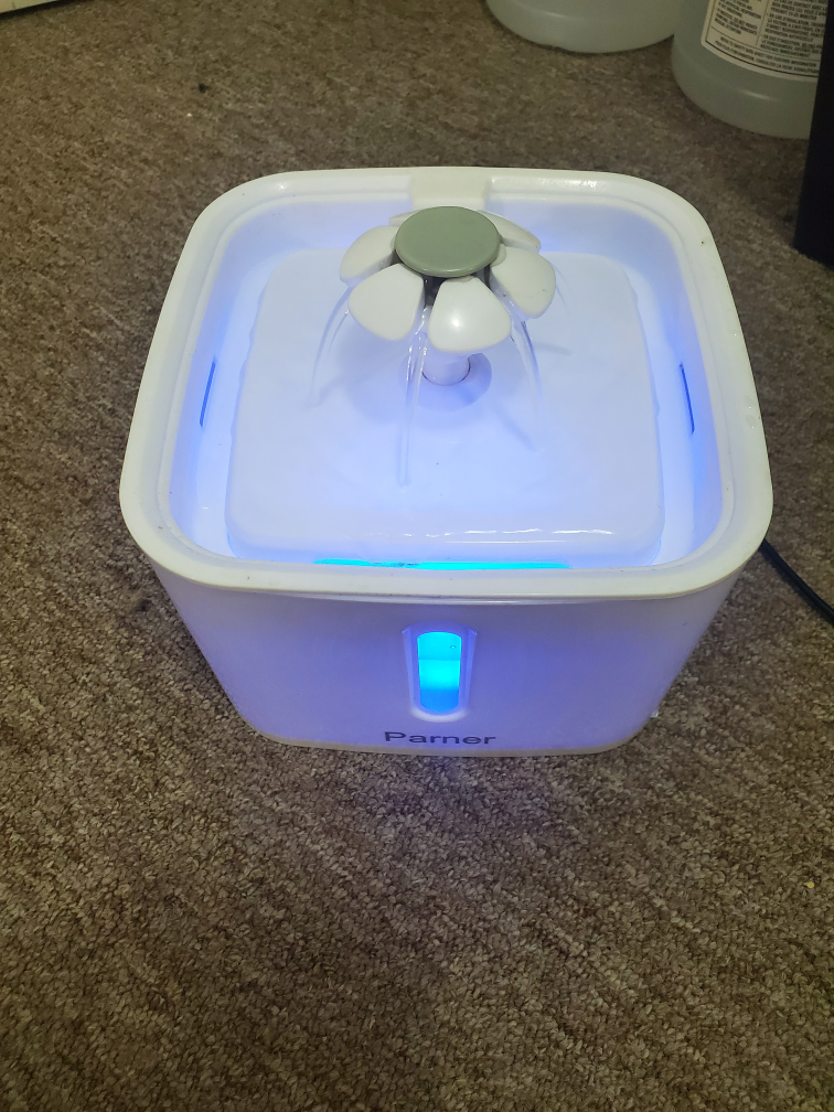 Parner water Fountain for pets - photo 4