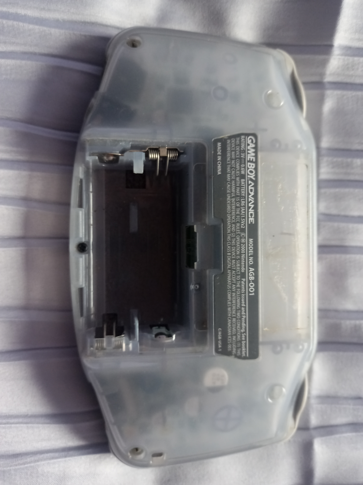 Gameboy Advance - Clear Grey image indicator(2)