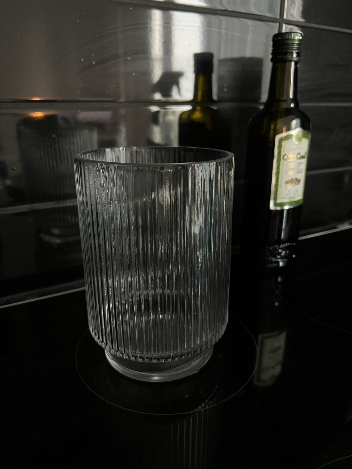 Vase for flowers - medium sized, ribbed thumbnail