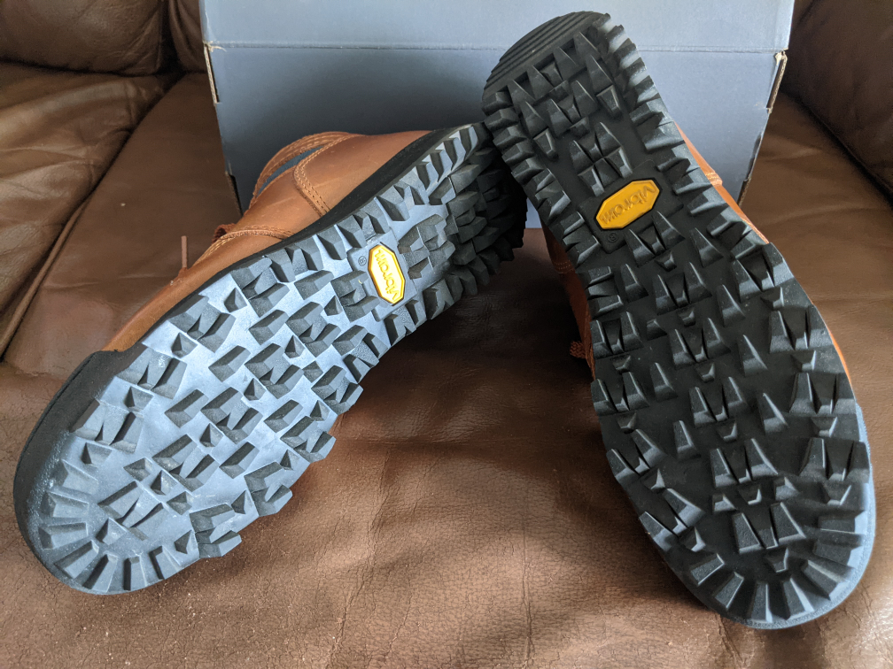 New Balance Rainier Boots M:6 or W:7.5 image indicator(5)