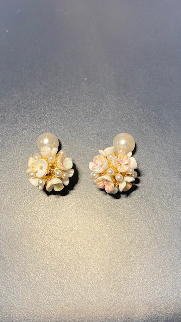 Elegant faux pearl and mother of pearl earrings