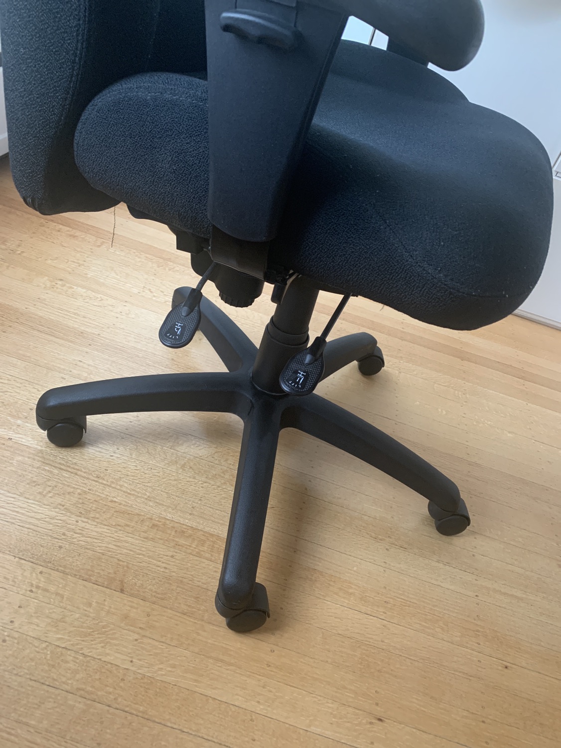 #freecycle chair - photo 3