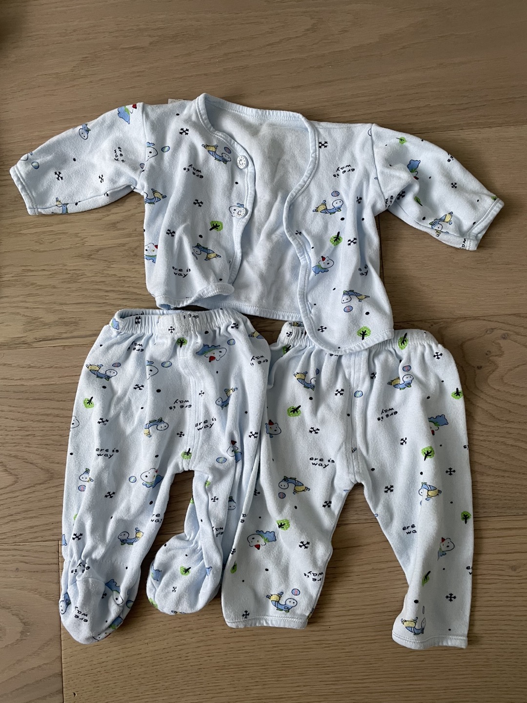 Baby boy clothes lot - photo 3