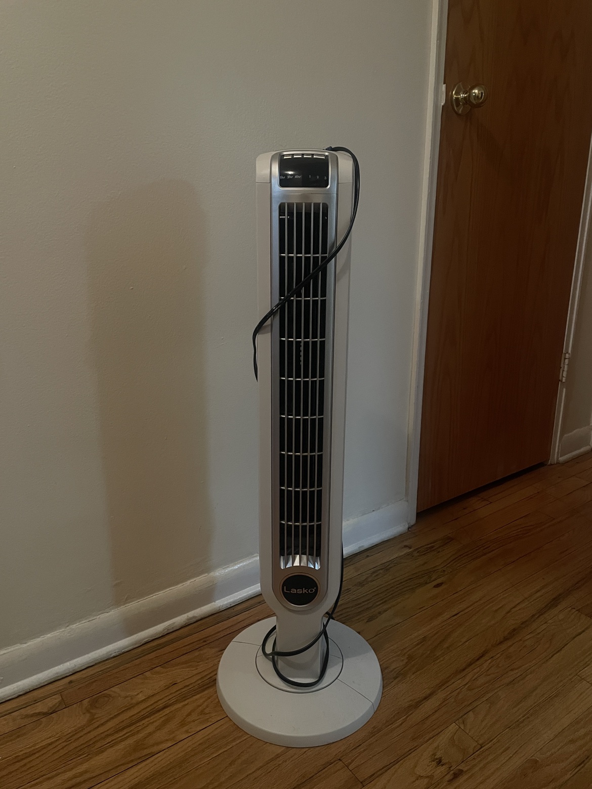 ❄️Lasko tower fan with remote control