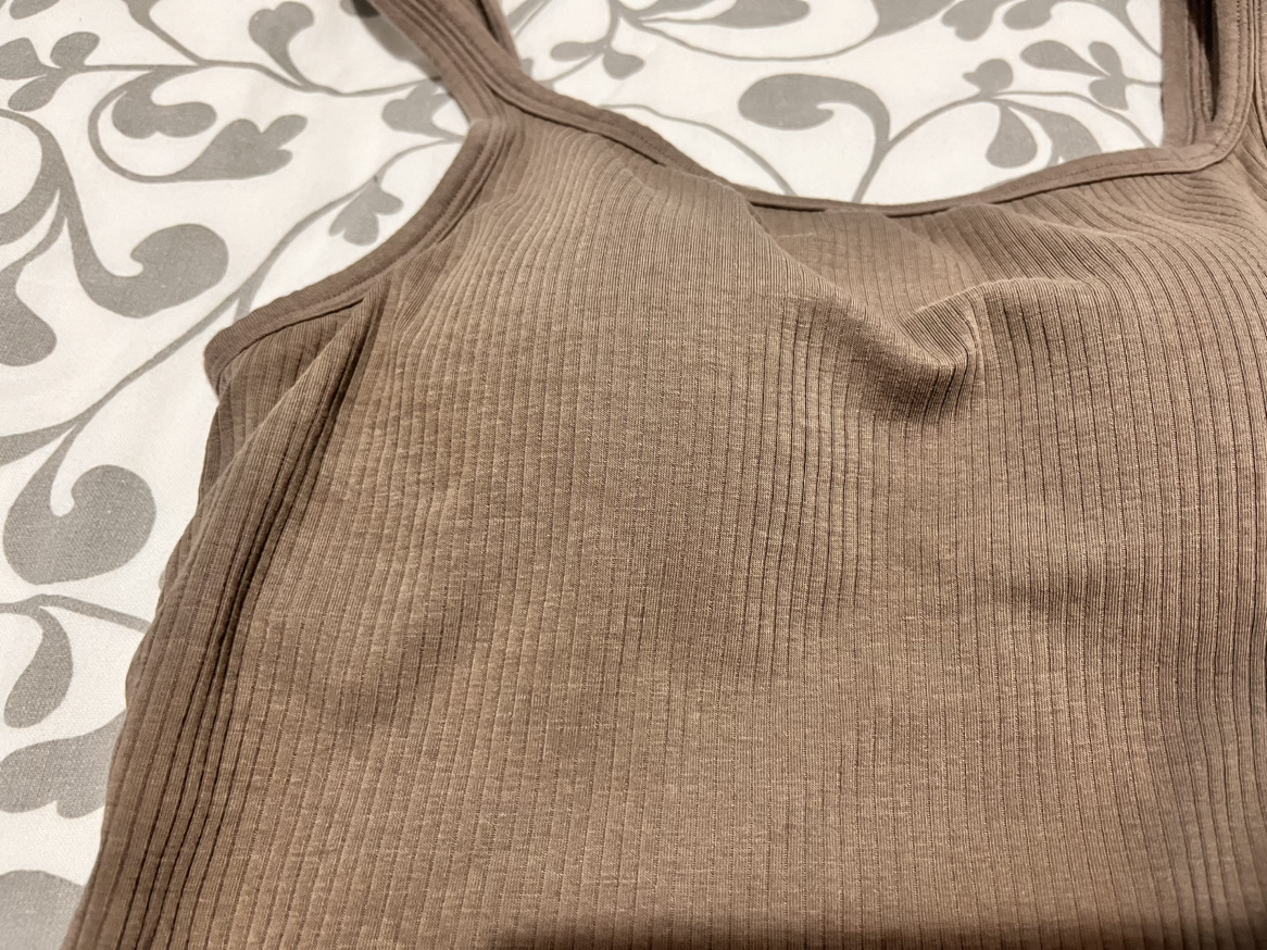 Uniqlo Tank with built in bra - photo 2