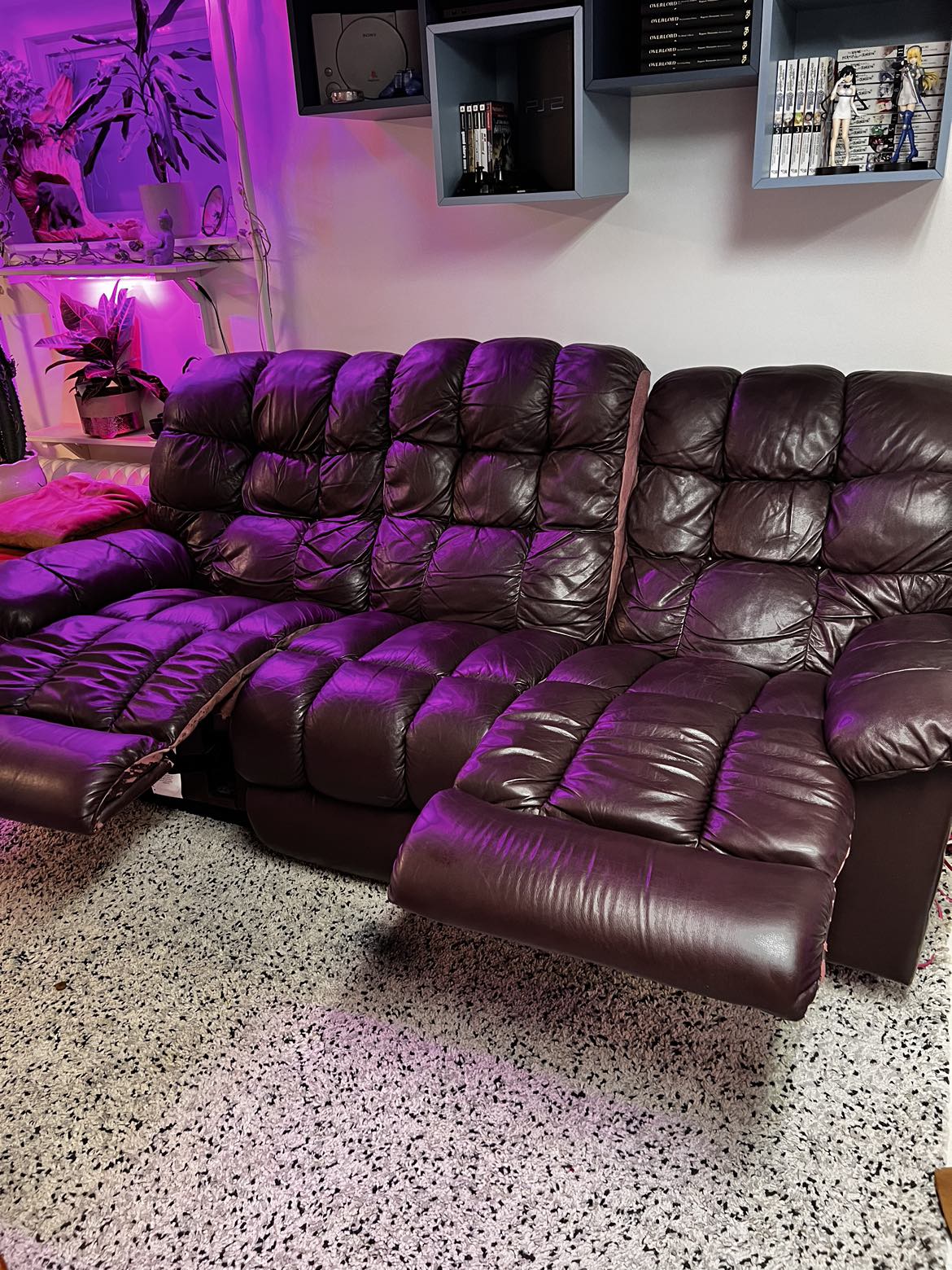 LAZY BOY RECLINER COUCH (DELIVERY EXTRA) thumbnail