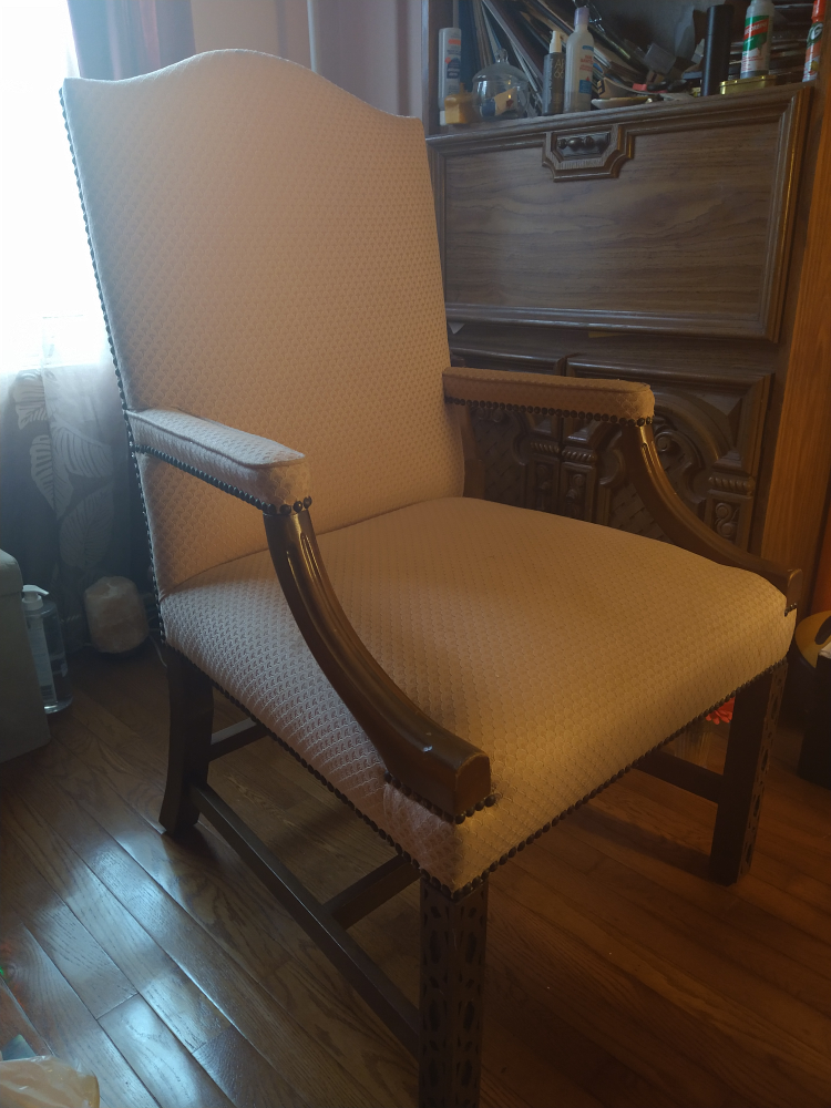 Accent Chair image indicator(2)