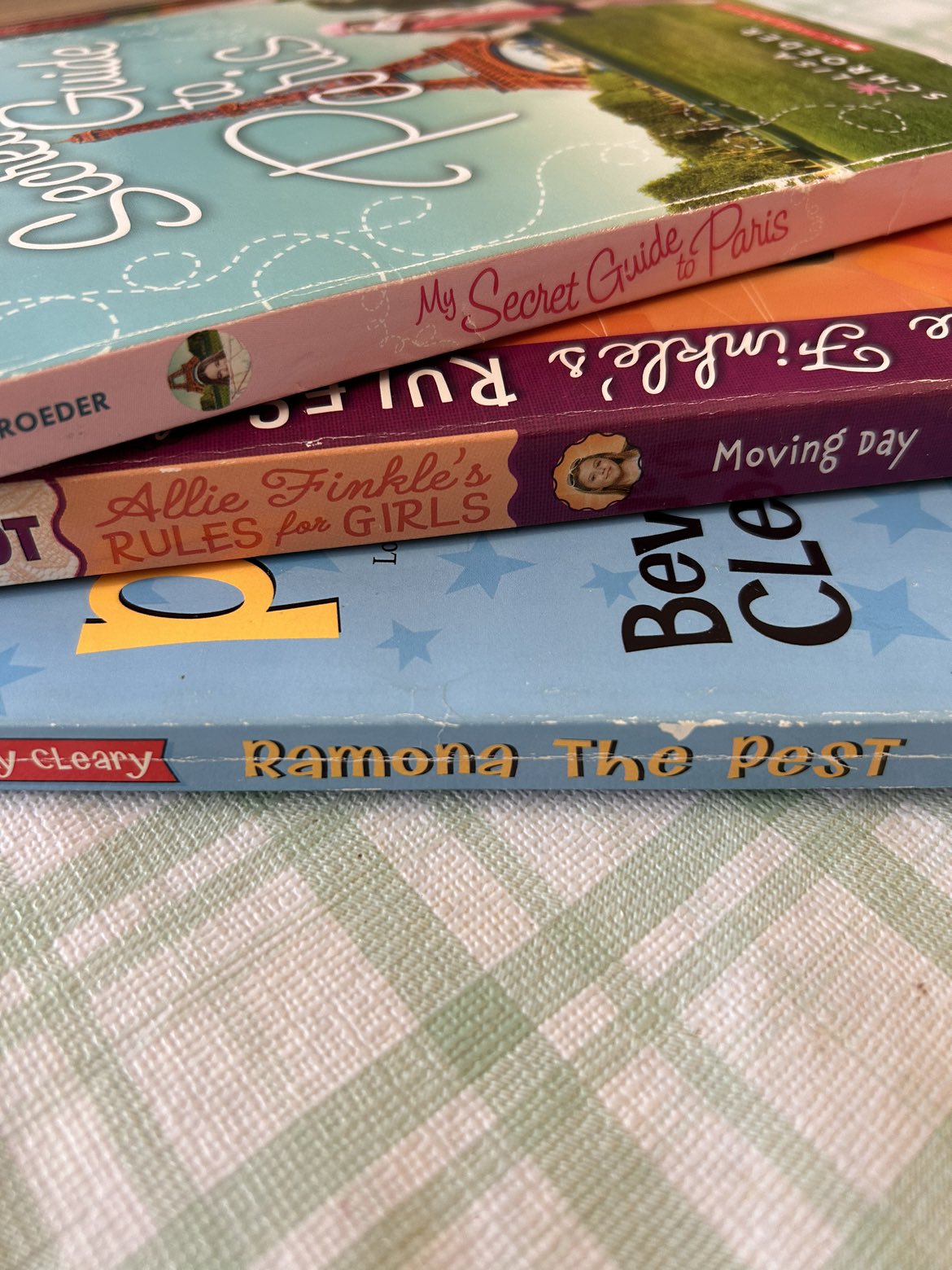 Tween books - Cabot, Beverly Cleary, Schroeder - photo 2