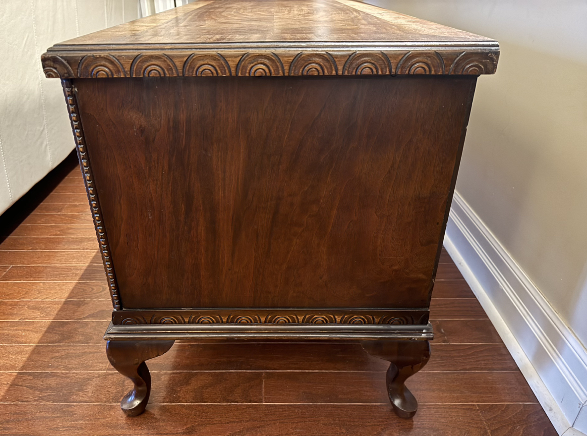Antique Storage Chest with Cedar Interior - photo 4